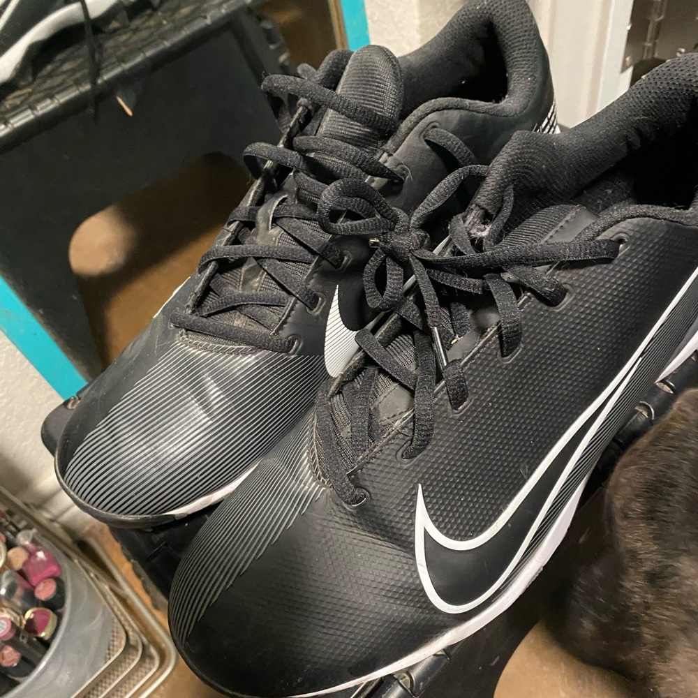 Men’s Nike baseball cleats